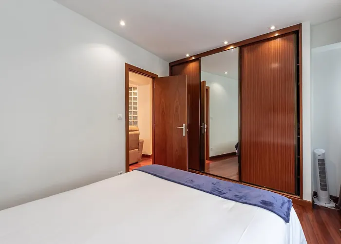 شقة Luminoso, Ascensor, Tranquilo, Centro De *