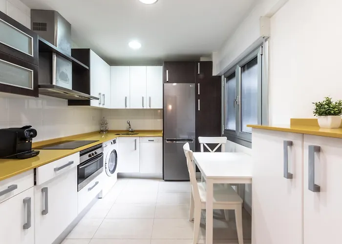 Luminoso, Ascensor, Tranquilo, Centro De شقة